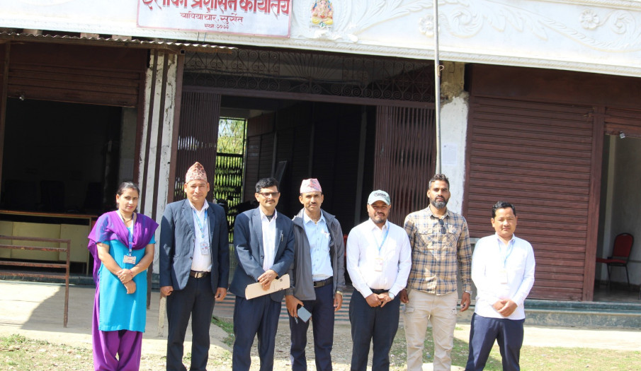 जिल्ला प्रशासन कार्यालय, सुर्खेत बाट अनुगमन आउनु भएका सरहरु सहित